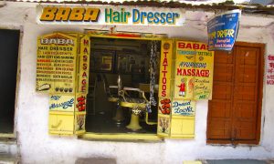 Vénus Beauté chez Baba hair dresser à Pushkar