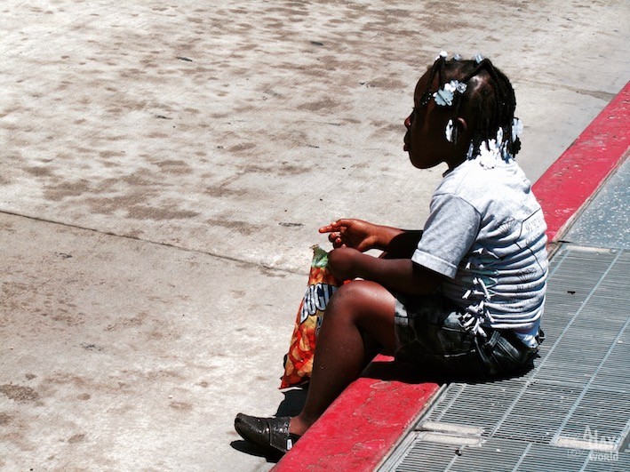 black-girl-hollywood-boulevard