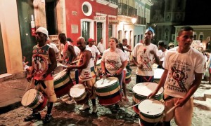 Un mardi soir dans les rues de Bahia – brésil