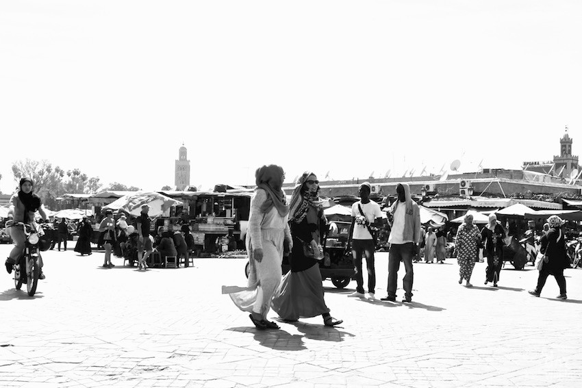 place-jemaa-el-fna-marrakech-femme