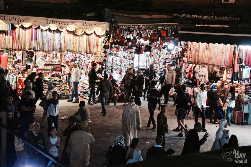 souk-by-night-marrakech