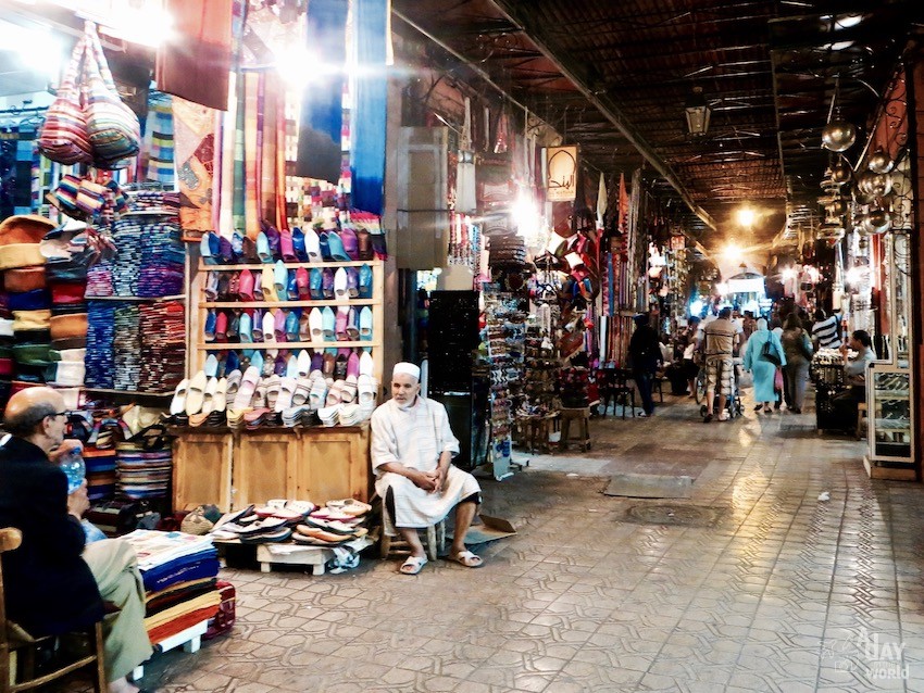 souk-marrakech-by-night