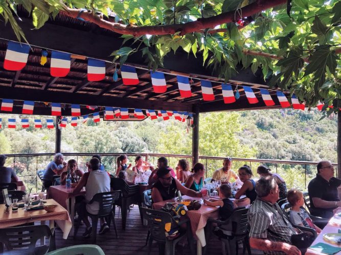 le-petit-jardin-st-guilhem-le-desert-3