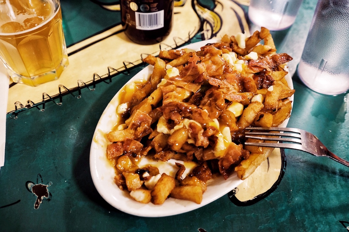 la-banquise-poutine-montreal